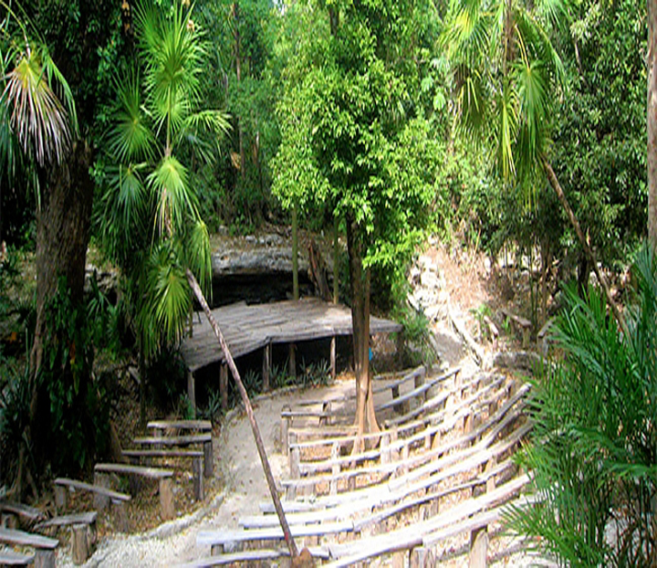 Tour, Jardin Botanico